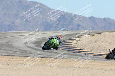 media/Oct-05-2025-CVMA (Sun) [[beeef4f201]]/Race 11-500-400(4)-350 Supersport/